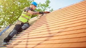 Best Roof Insulation Installation  in Gulfport, FL